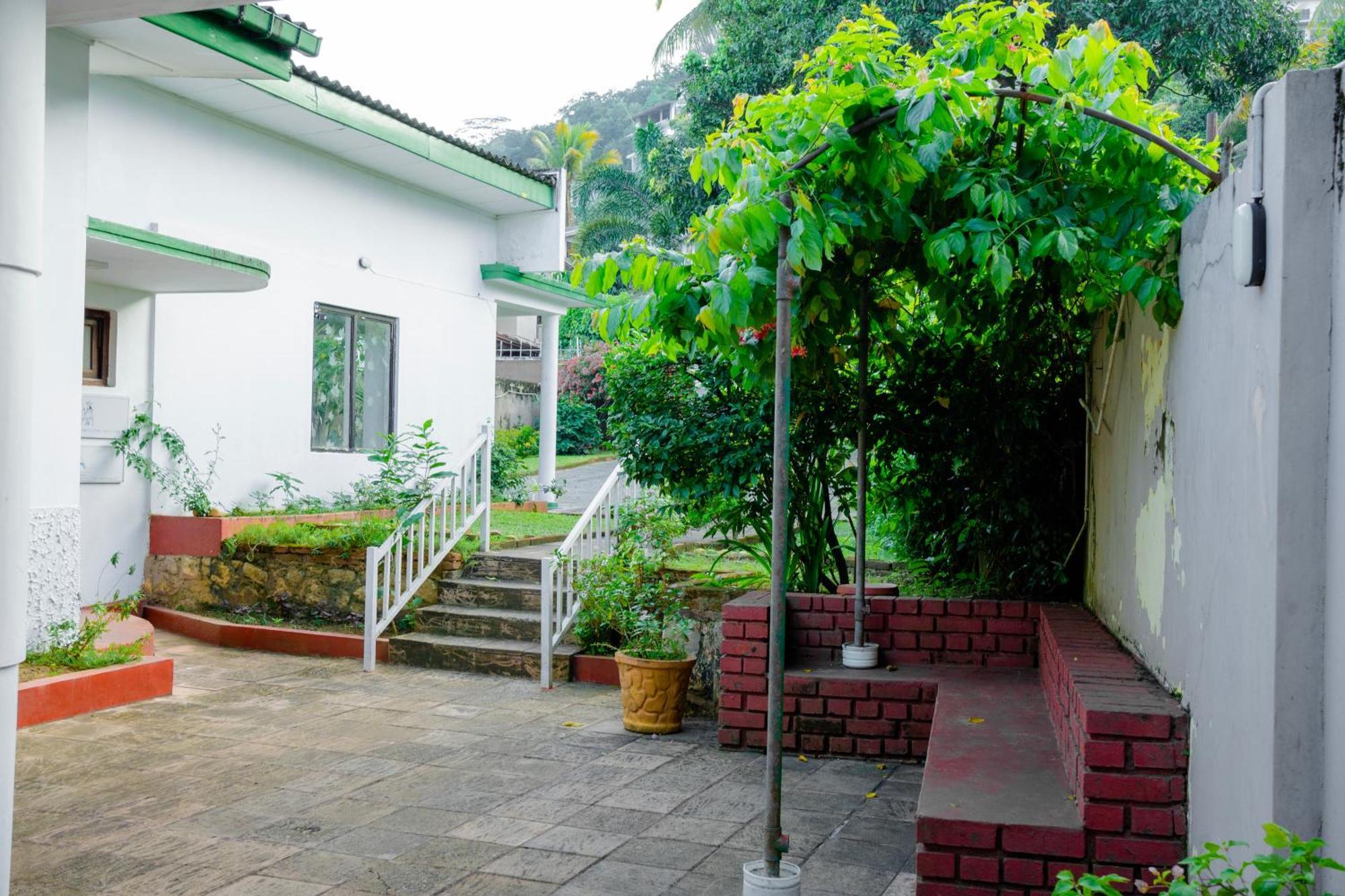 Kandy Boutique Villa By Fortuna Bungalows Esterno foto