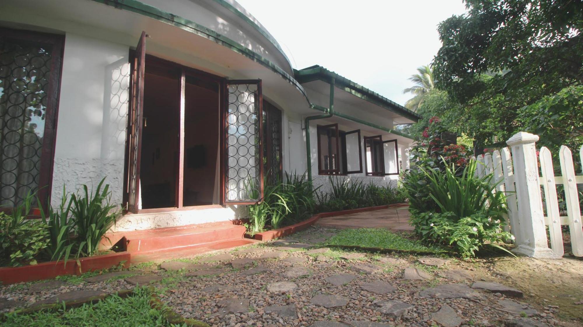 Kandy Boutique Villa By Fortuna Bungalows Esterno foto
