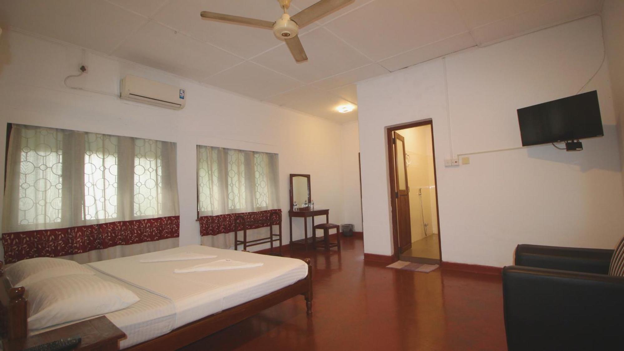 Kandy Boutique Villa By Fortuna Bungalows Esterno foto