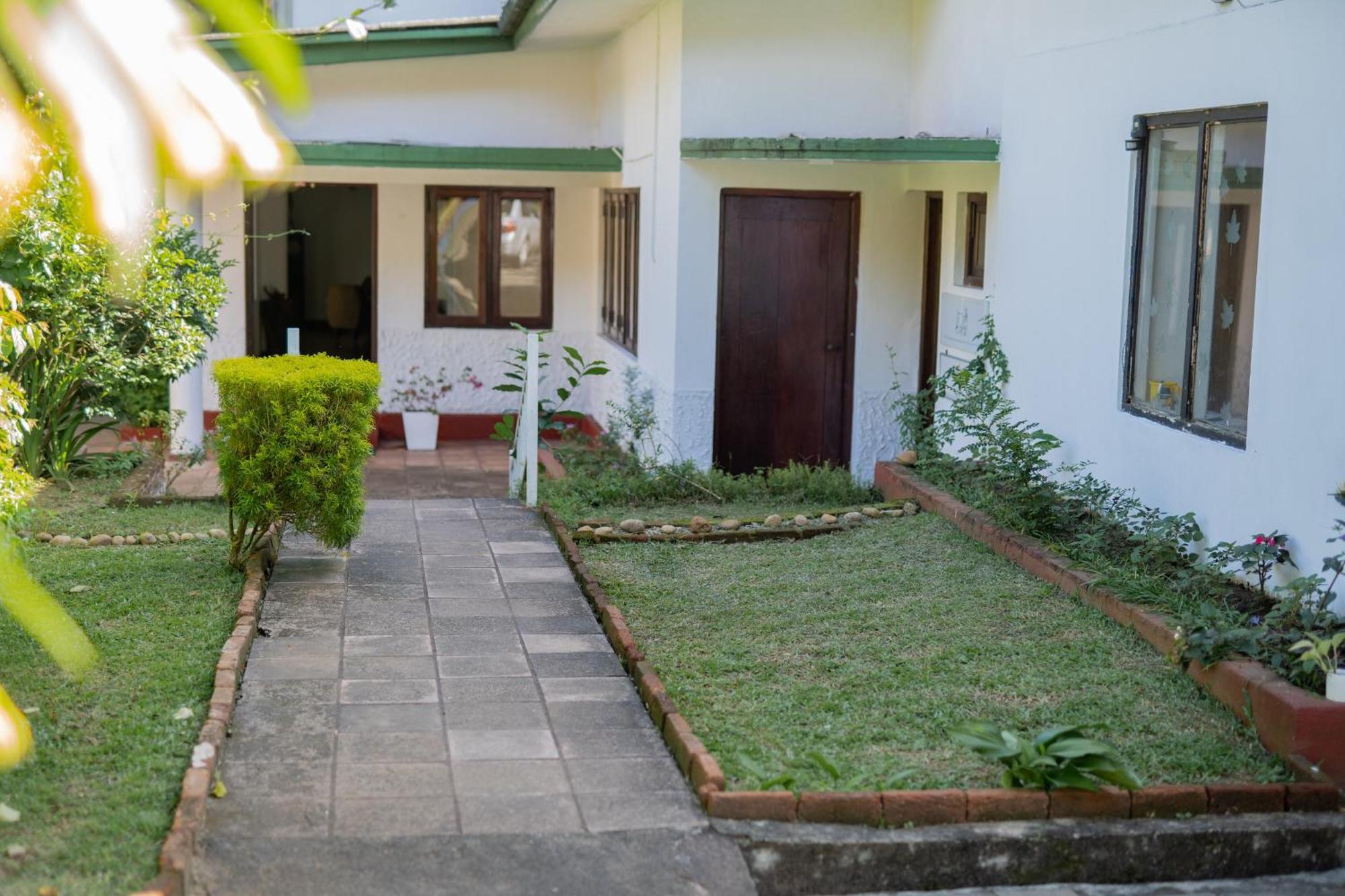 Kandy Boutique Villa By Fortuna Bungalows Esterno foto