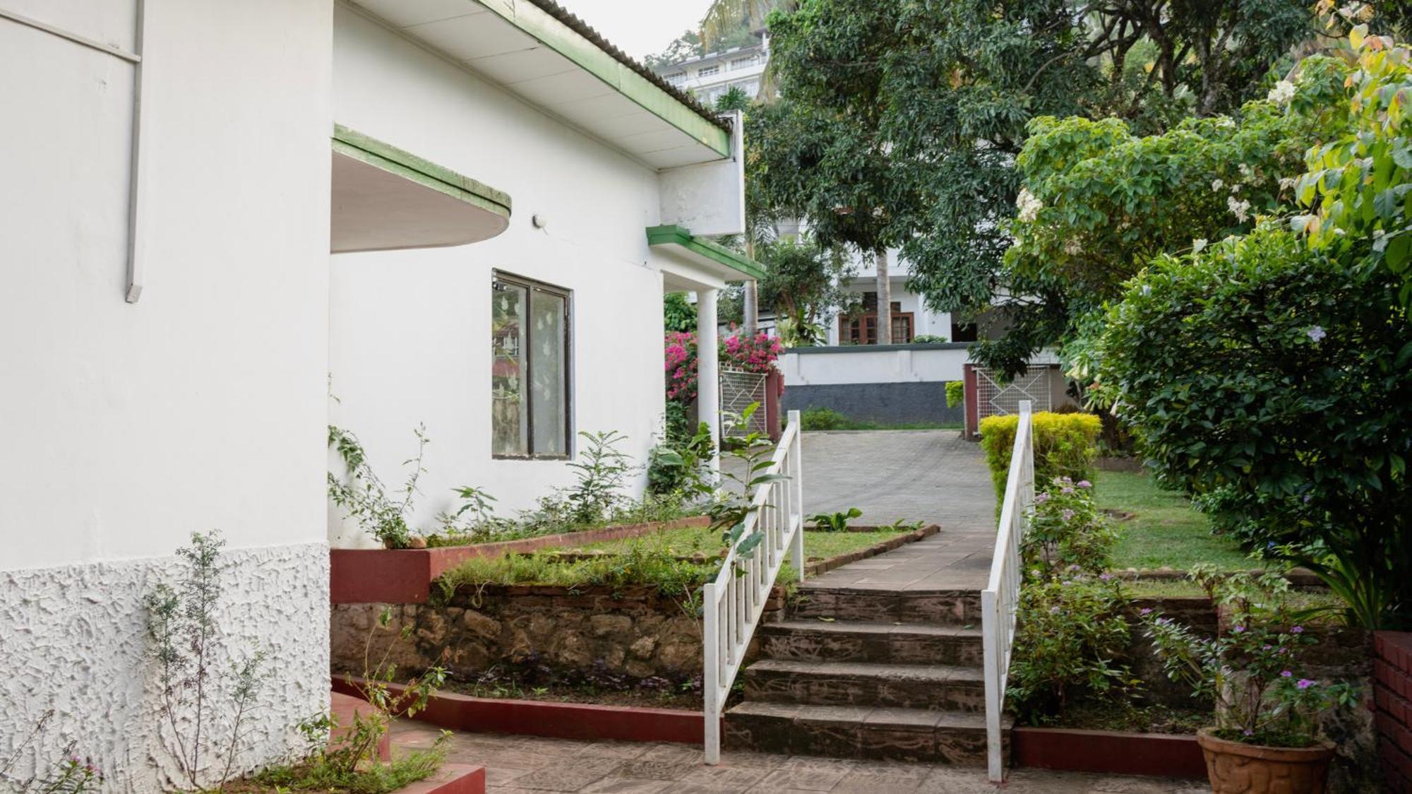 Kandy Boutique Villa By Fortuna Bungalows Esterno foto