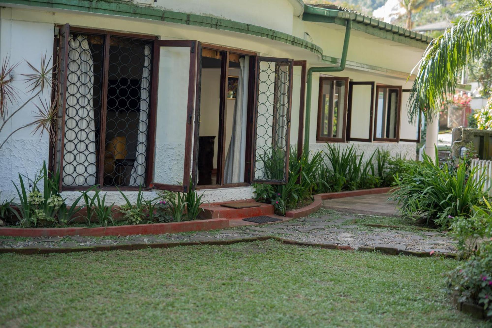 Kandy Boutique Villa By Fortuna Bungalows Esterno foto